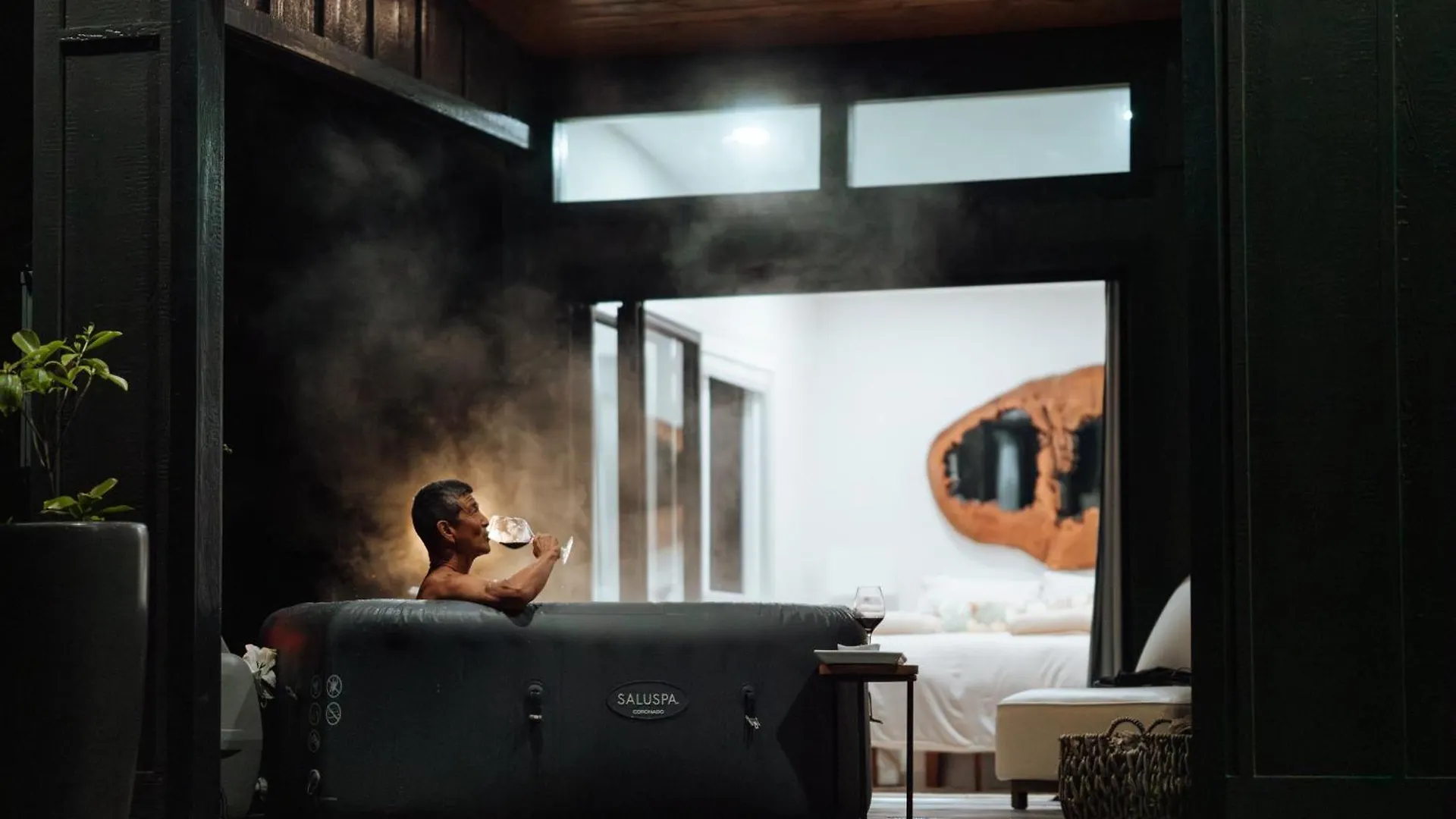 5-Star Luxury Sauna-Spa Retreat Near Volcano Nat\'Ls kontakt